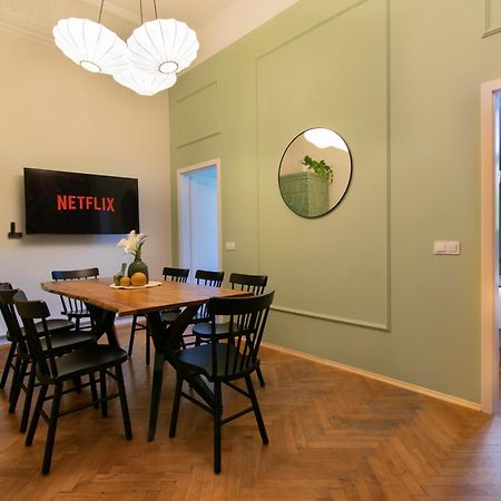 Vintage Apartment Gertrudy Street Краков Экстерьер фото
